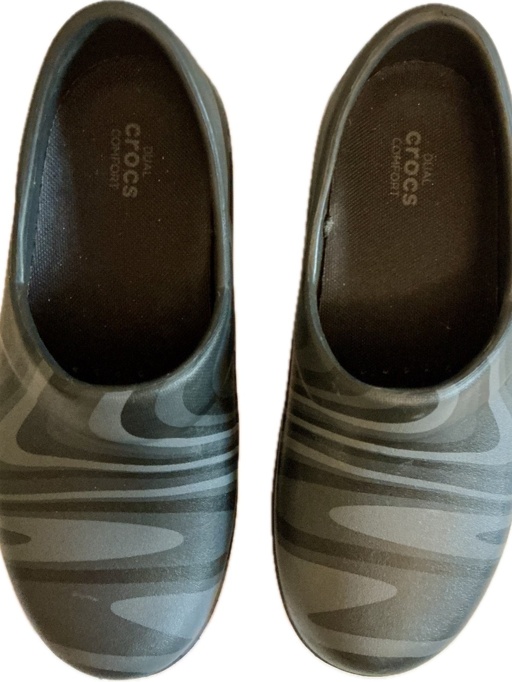Crocs Bistro Graphic Clogs Gray & Black Women’s  - Size 7 - Slip Resistant - Picture 2 of 6